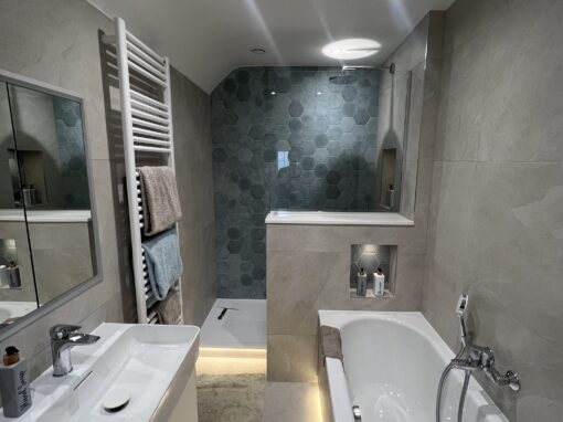 BANSTEAD BATHROOM